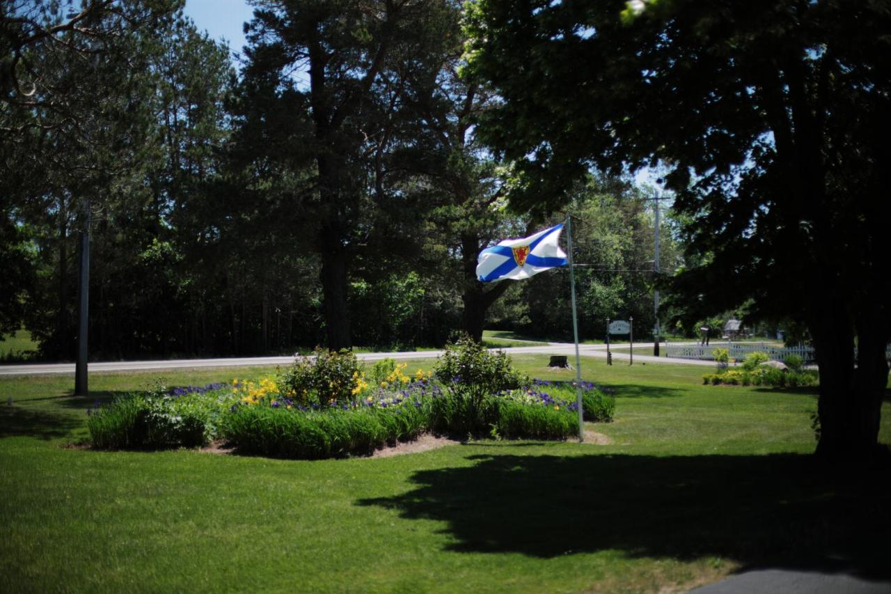 Carleton Inn & Cottages Bridgetown Exterior foto