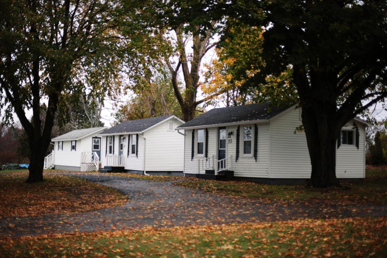 Carleton Inn & Cottages Bridgetown Exterior foto